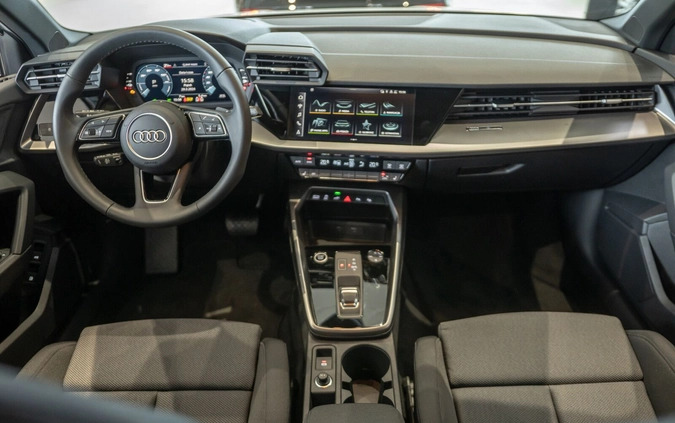 Audi A3 cena 161483 przebieg: 5, rok produkcji 2024 z Sulęcin małe 379